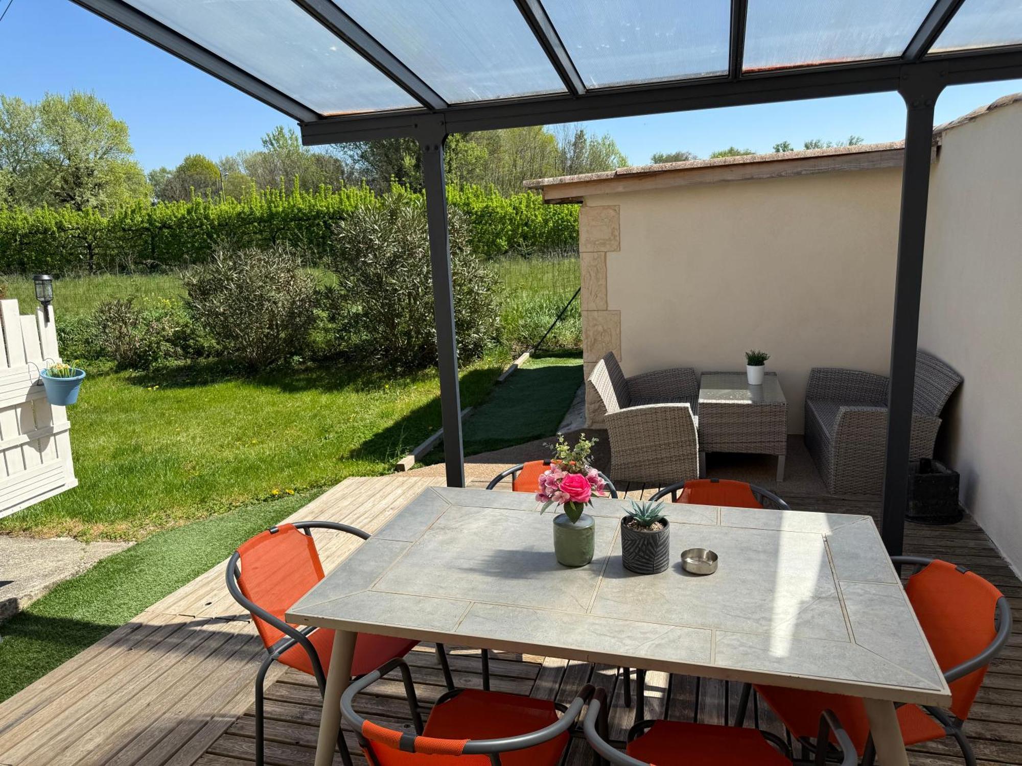 Au Calme, Confortable Avec Terrasse เลอปูแซง ภายนอก รูปภาพ