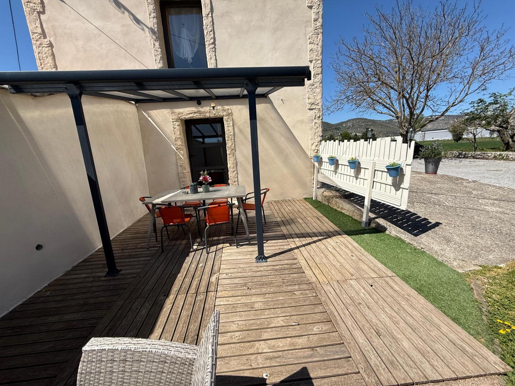 Au Calme, Confortable Avec Terrasse เลอปูแซง ภายนอก รูปภาพ